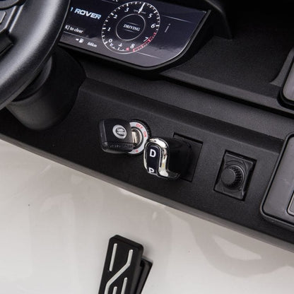 Freddo - 24V Range Rover HSE 2 Seater Ride on Car - White - Outdoor
