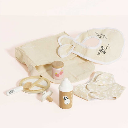 Le Toy Van - Dolls Nursing Kit & Bag - 8 Pieces - Preschool