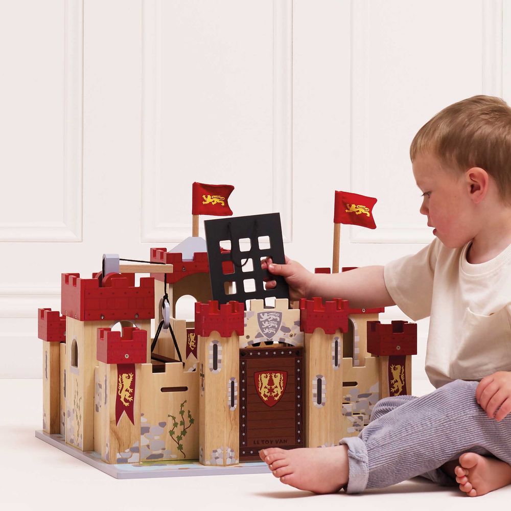 Le Toy Van - Lionheart Castle - Preschool