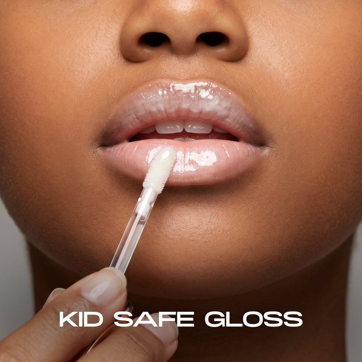 FAO Schwarz - Lip Gloss Keychain – Glitter Glaze - Fashion Activity and Roleplay