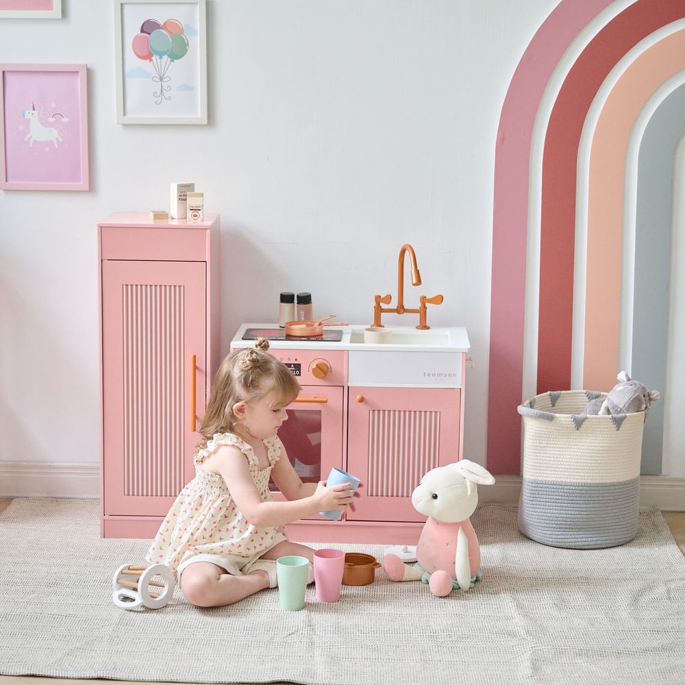 Teamson Kids - Little Chef Chester Wooden Play Kitchen with Large Fridge & Sink - Pink - Preschool
