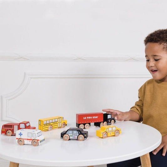 Le Toy Van - New York Wood Toy Car Set - 7 Piece - Preschool