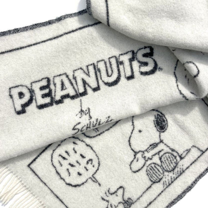 Maison Deux - Peanuts Blanket - Doughnut Comic - Trend Accessories