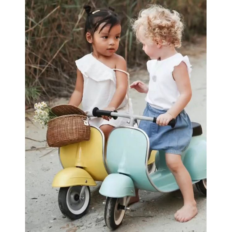 Ambosstoys - Primo Classic Ride-On Scooter - Mint - Preschool