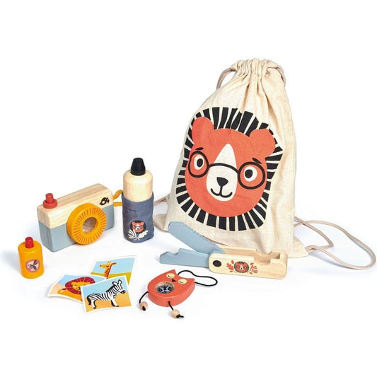 Tender Leaf Toys - Safari Adventure Pretend Play Kit - Preschool